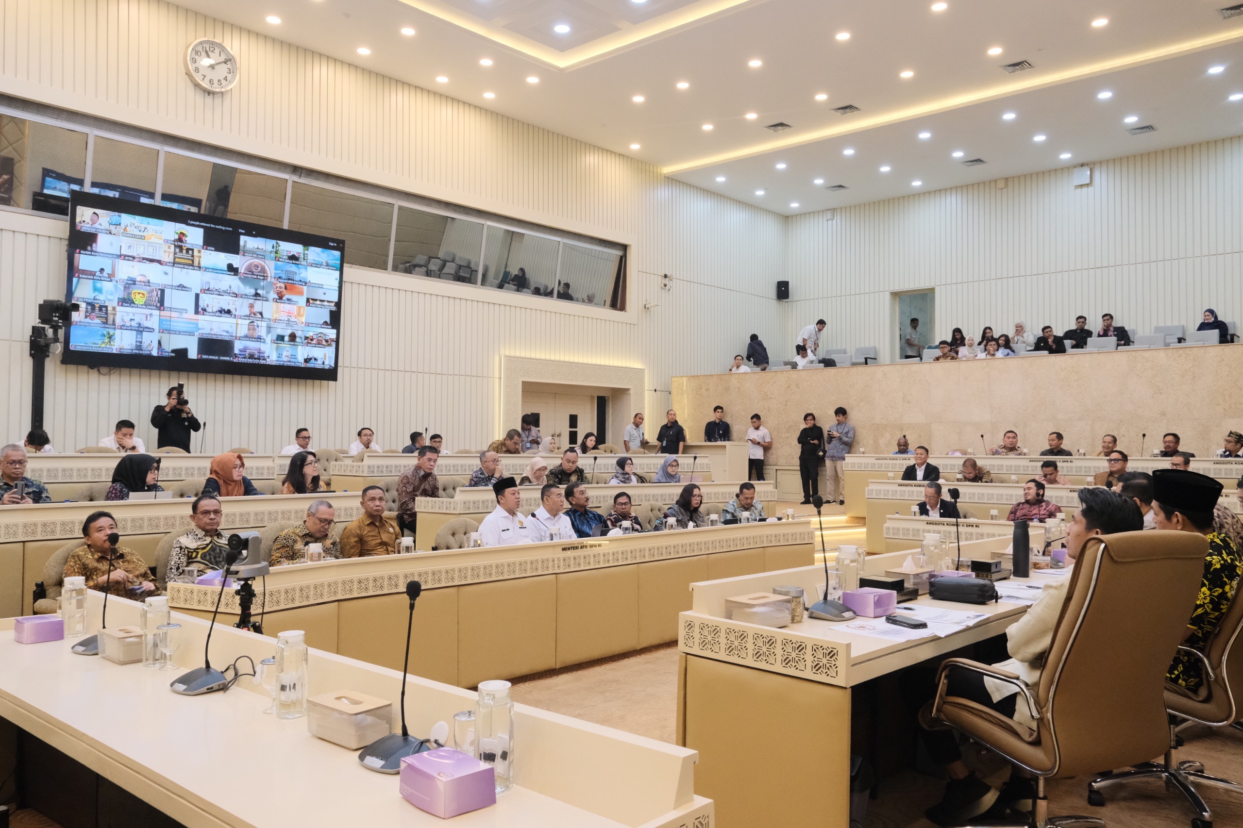 RDP dengan Komisi II DPR RI, Menteri Nusron Paparkan Progres Pendaftaran Tanah Capai 98%